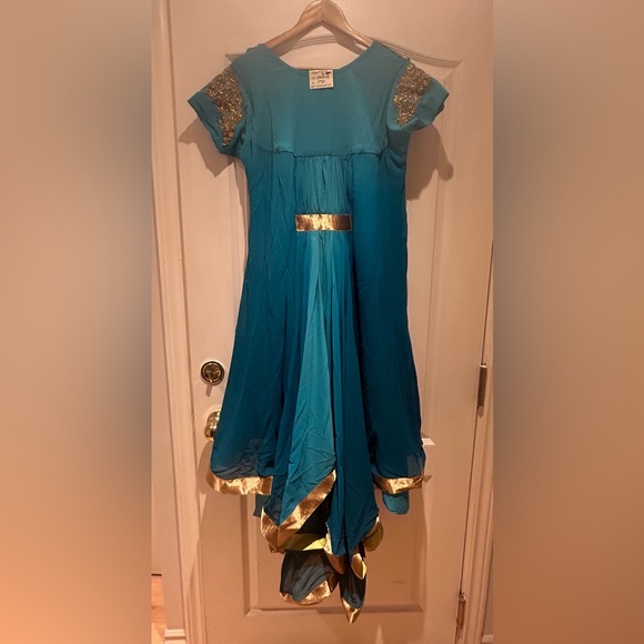 Brand new blue and green Anarkali suit by Heroine - Picture 3 of 12